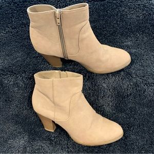 🌷 3 for $15 Style & Co. tan heeled ankle booties . All man made materials/vegan